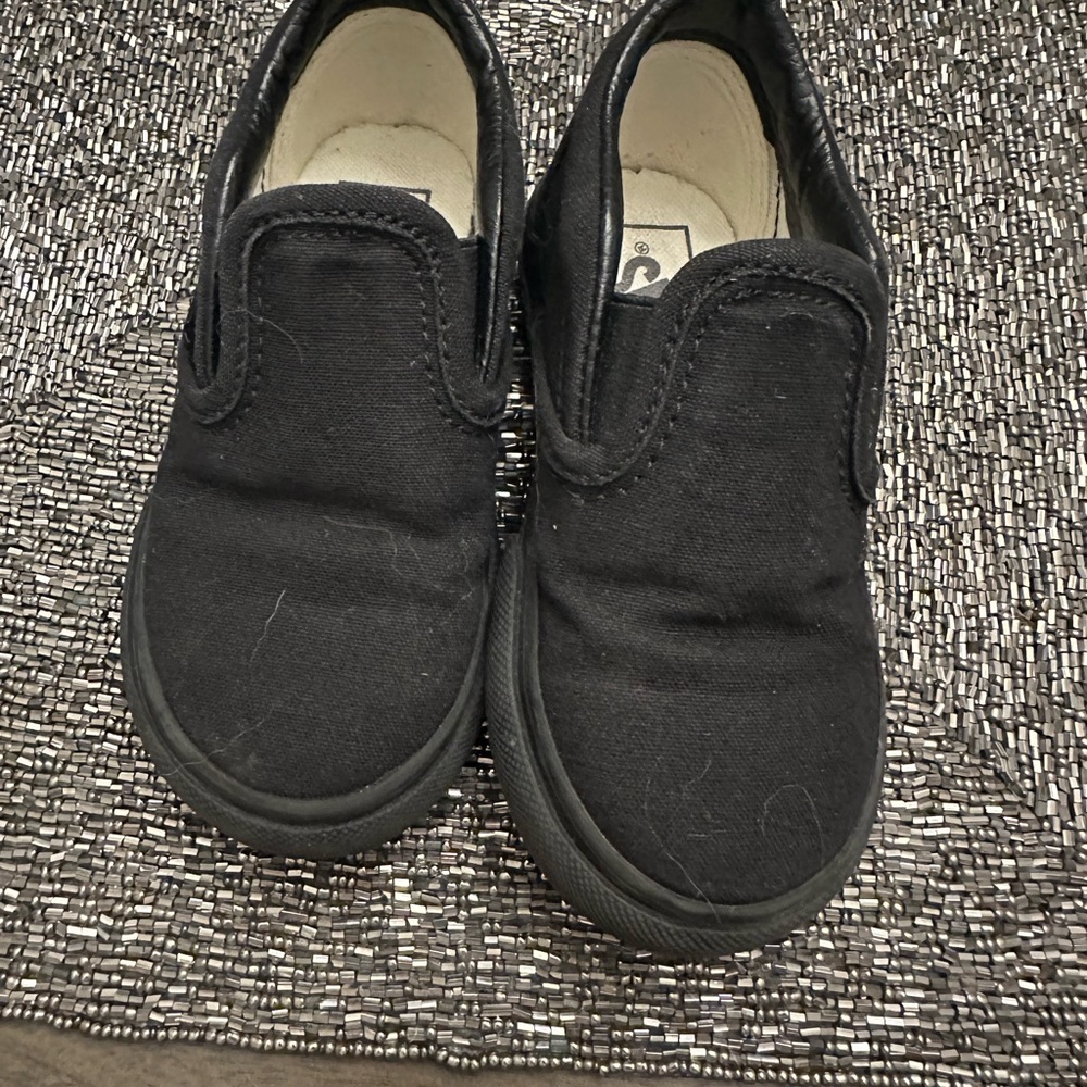 Vans - Picture 2 of 3